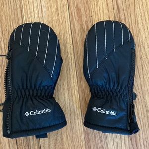 Columbia infant mittens